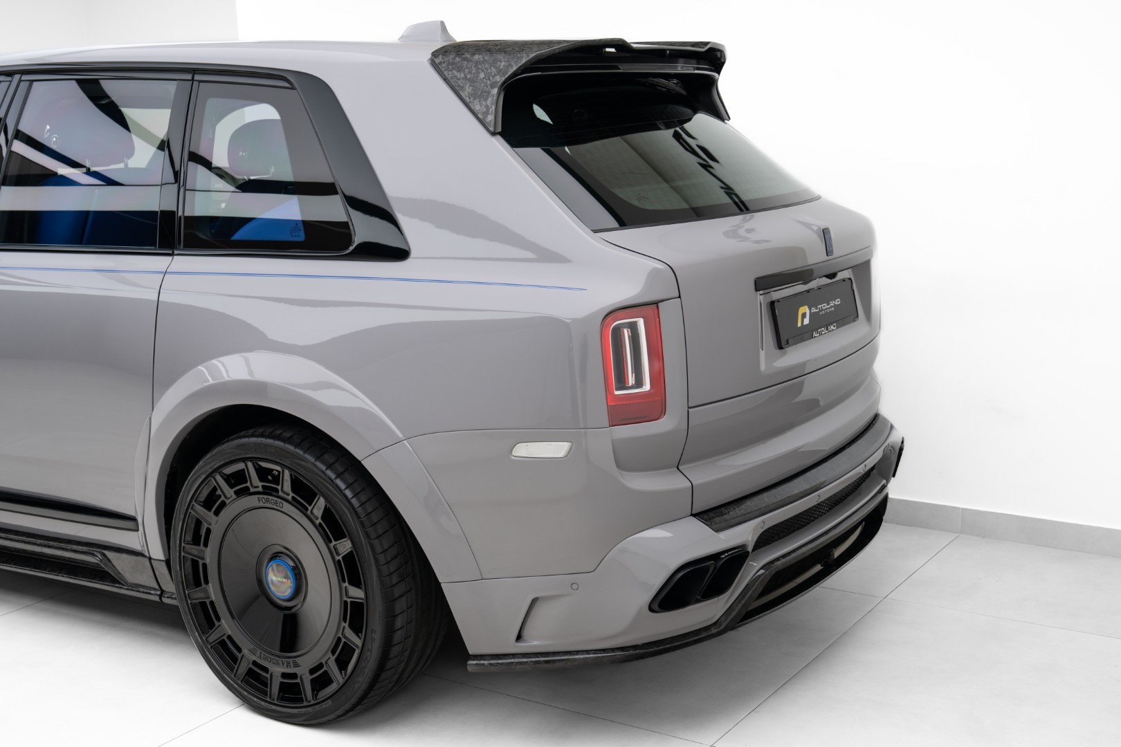 2020 ROLLS ROYCE CULLINAN BY MANSORY | GCC | | FULL CARBON